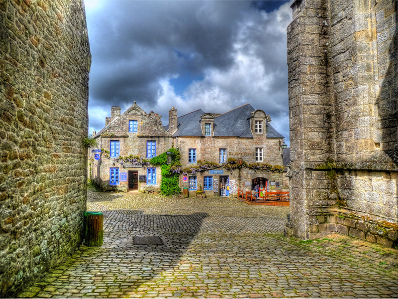 Locronan