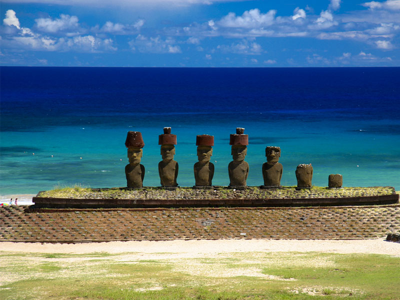 Anakena Beach