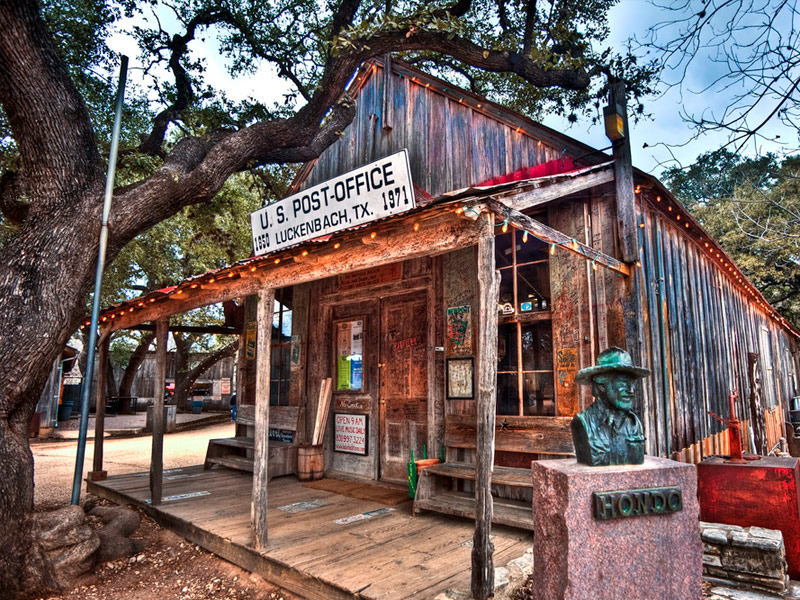 Luckenbach