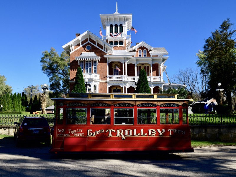 Galena Trolley Bus