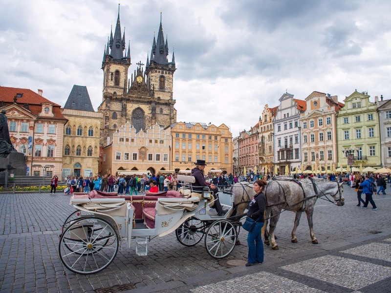 Horse and buggy, Prague