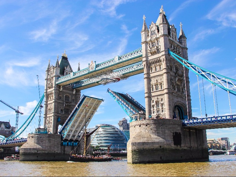 Tower Bridge