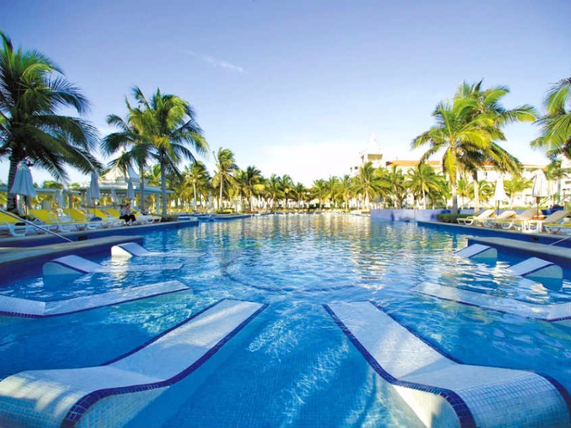 The spectacular freshwater pool at Hotel Riu Palace, Playa Del Carmen, Mexico