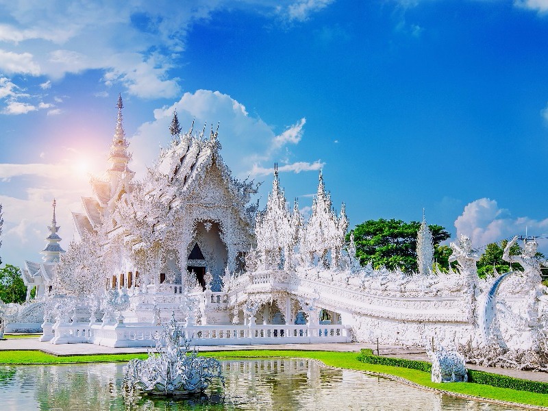 Wat Rong Khun temple