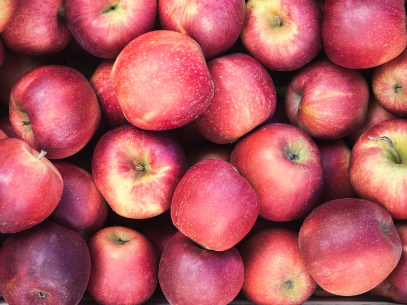 Red, juicy, ripe apples 