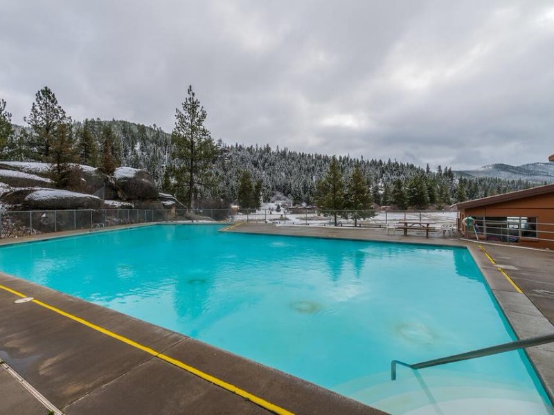 Lolo Hot Springs Resort