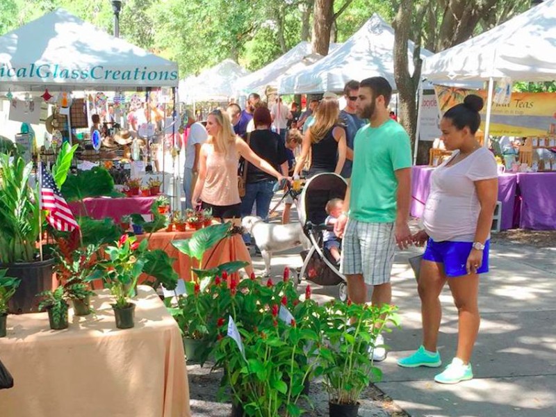 Saturday Morning Market, St. Petersburg