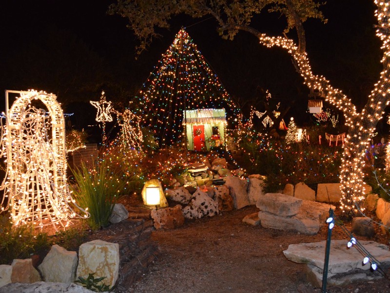 Wimberley Trails of Lights at EmilyAnn Theatre & Gardens