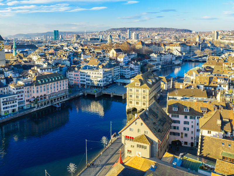 View of the Old Town (Altstadt) and the Limmat River 