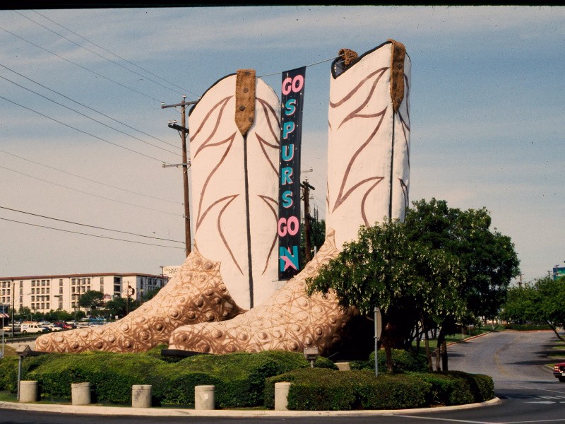 The world's largest cowboy boots are located at San Antonio's North Star Mall. 