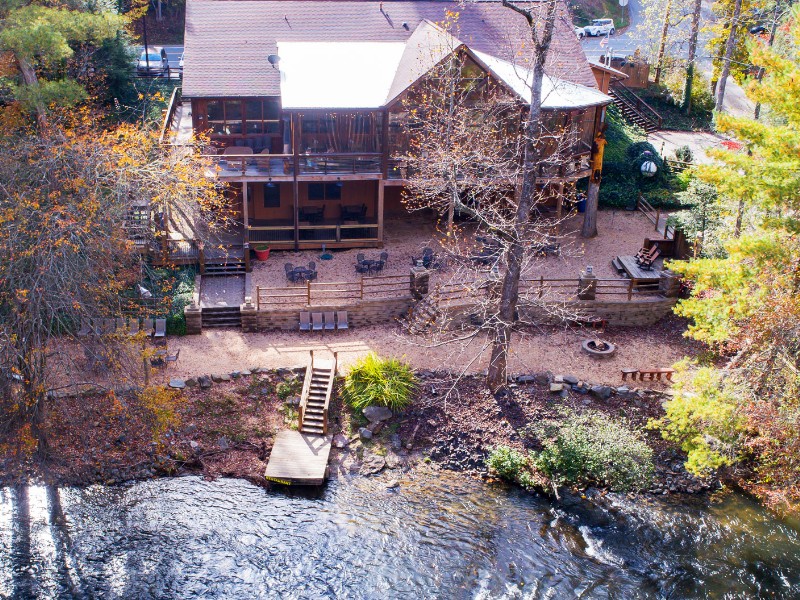 Toccoa Riverside Restaurant