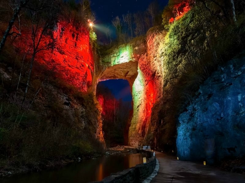 At night, the bridge is illuminated with a light and sound show.