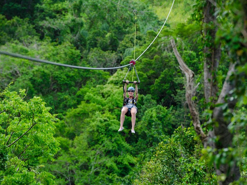 Sky Safari Tours zip line ride St. Kitts