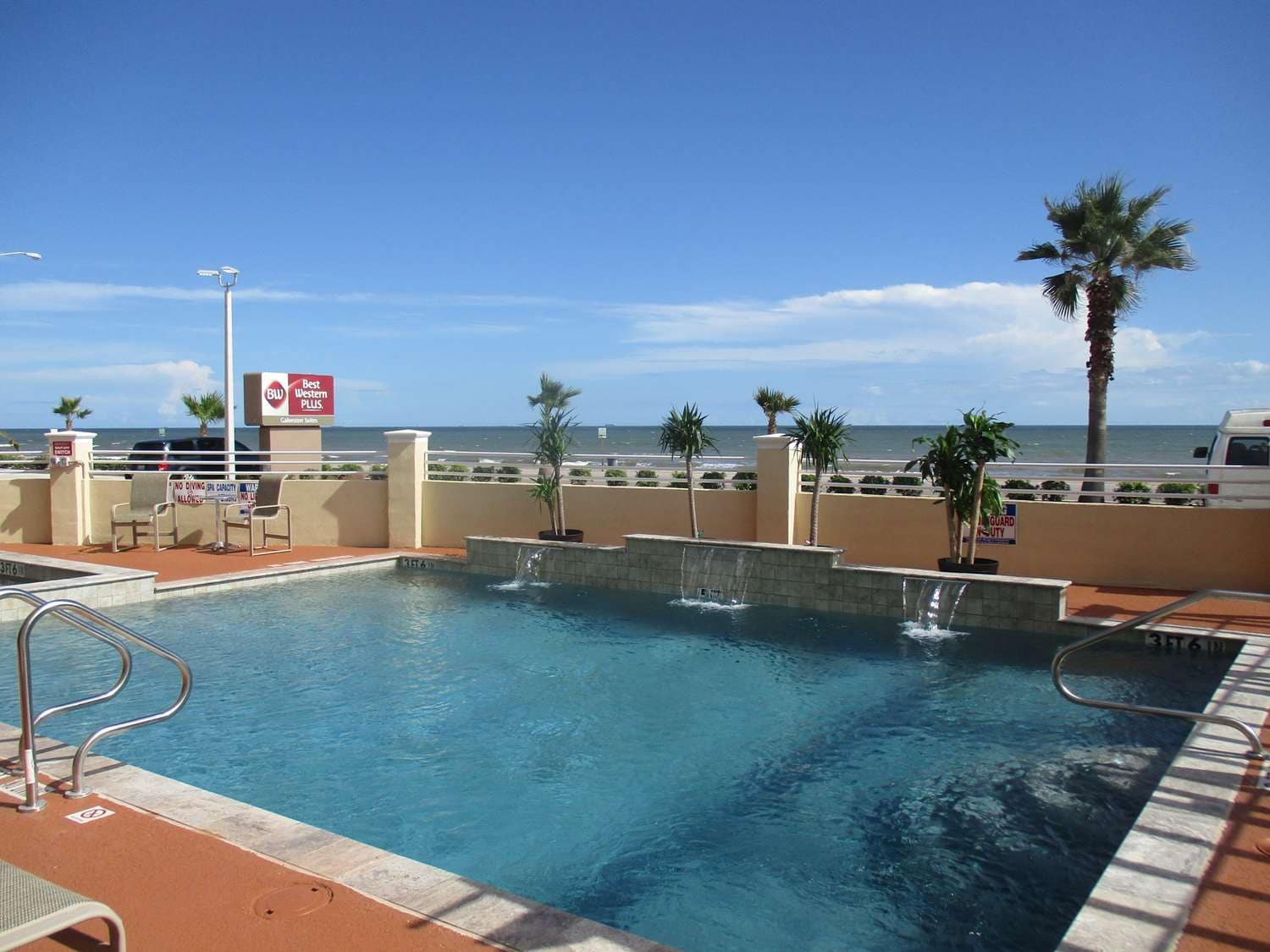 Best Western Plus Galveston Suites