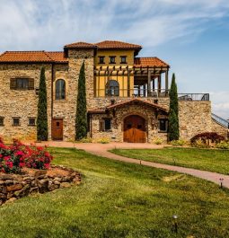 exterior of building at Raffaldini Vineyards