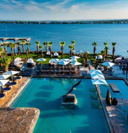 pool at horseshoe bay resort