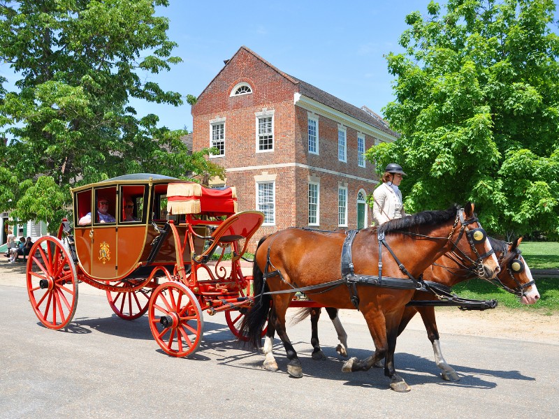 Colonial Williamsburg is the world's largest living history museum.