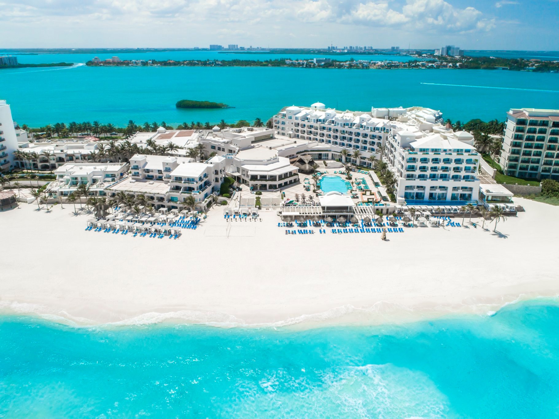 Wyndham Alltra Cancun