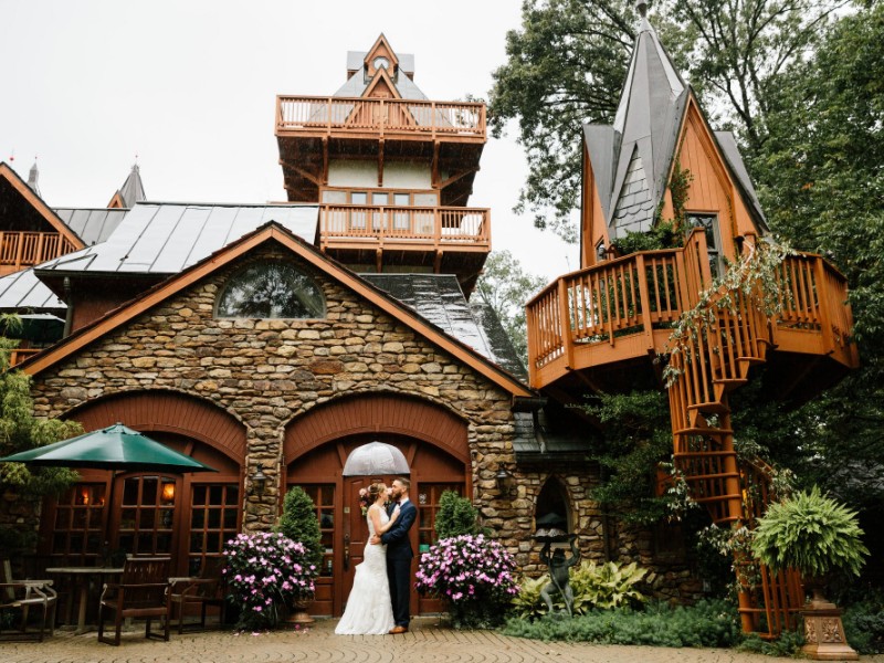 Wedding at Landoll's Mohican Castle