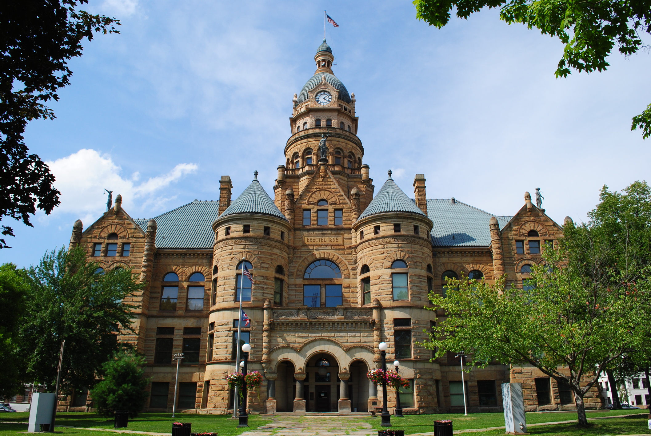 The Courthouse in Warren, Ohio