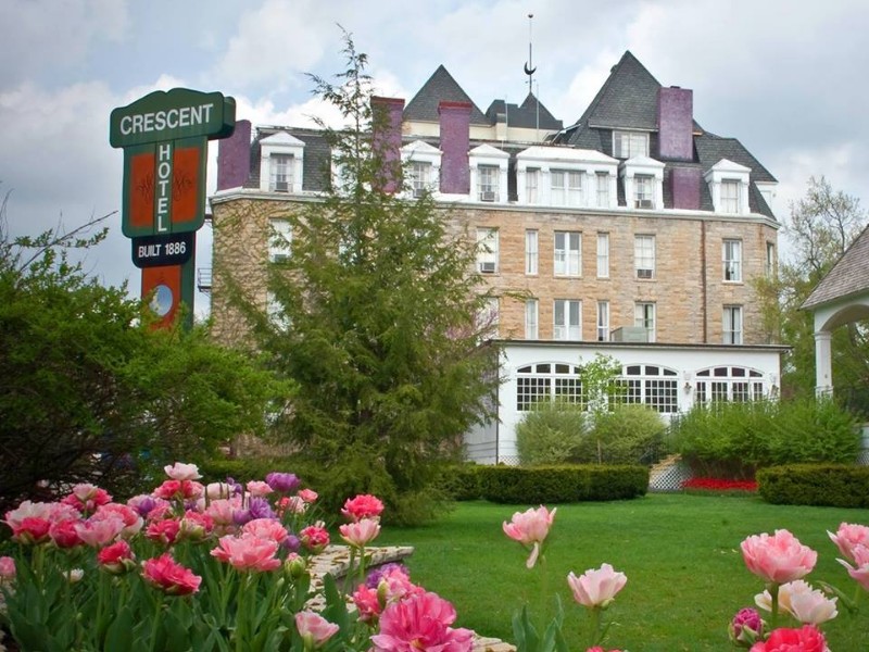 Exterior at 1886 Crescent Hotel & Spa