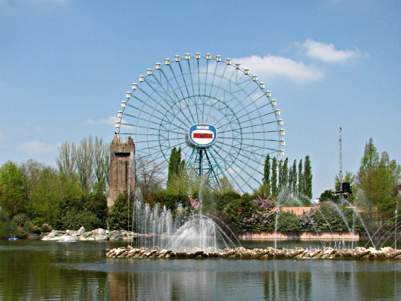 Eurowheel in Mirabilandia theme park