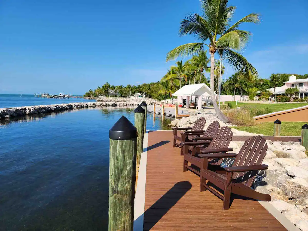 Oceanfront with Dock, Hot Tub & Secluded