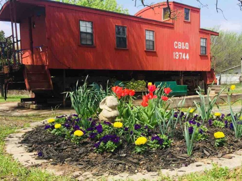 Oklahoma City 1925 Red Caboose, Jones, Oklahoma Airbnb