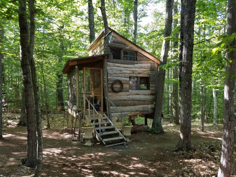 Tree House at the Shire, Conway NH Airbnb