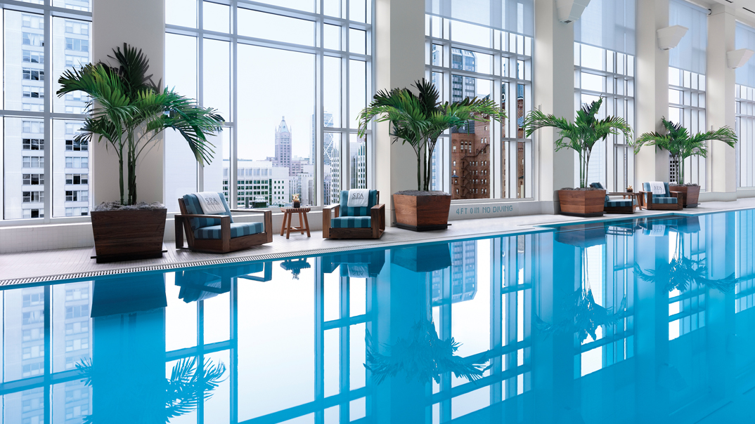 Peninsula Spa's large indoor pool.