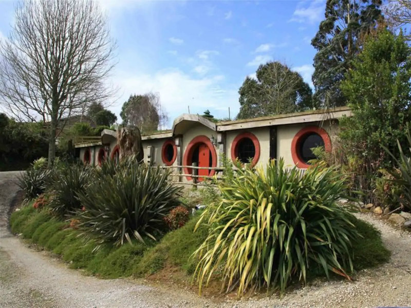 Waitomo Woodlyn Park Hobbit Motel