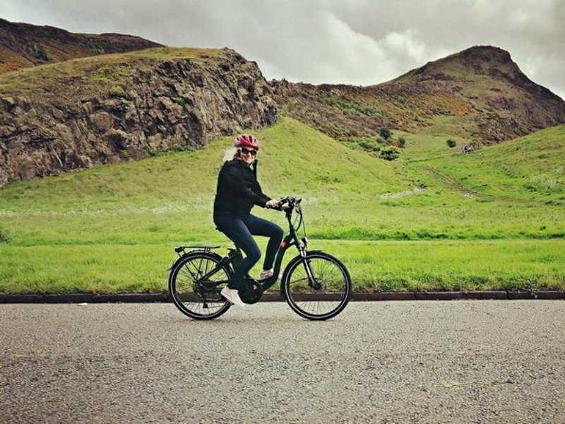 Edinburgh Sky to Sea Bike Tour by Manual or E-Bike