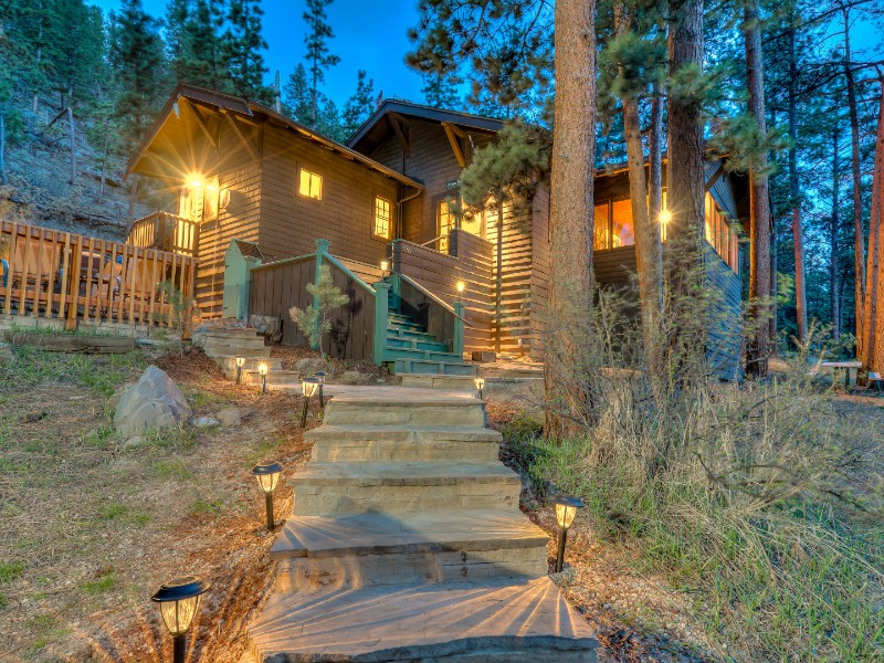 Secluded Historic Cabin with Hot Tub