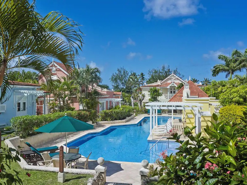 Beautiful Villa with Pool