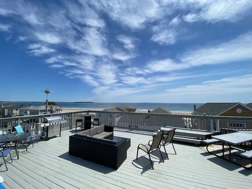 Bliss Beach House with Huge Ocean View Rooftop Deck