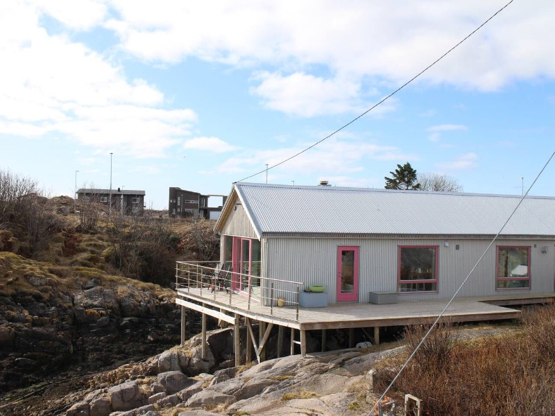 Cabin in the Middle of Lofoten