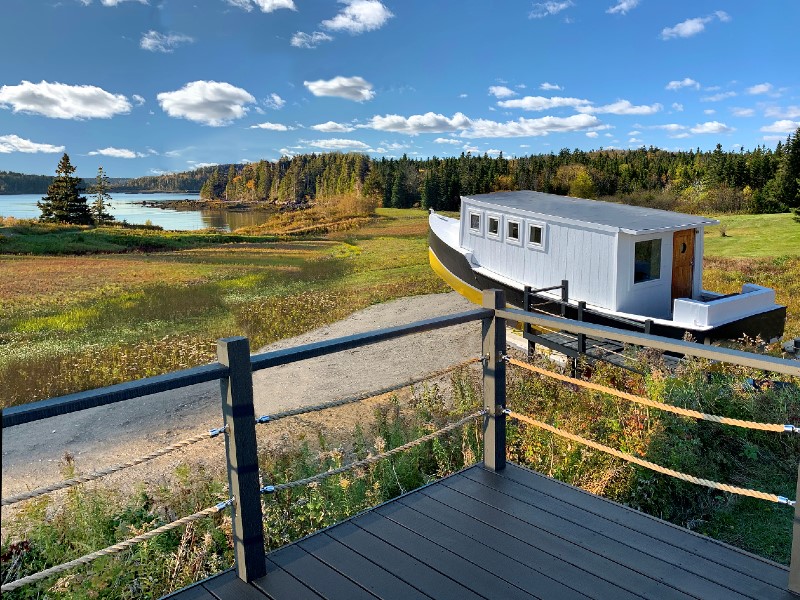 Cottage/w ocean view, hiking + lobster boat lounge