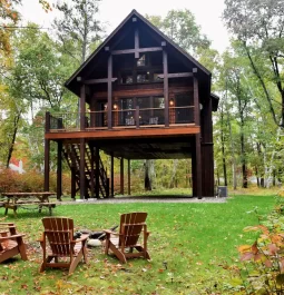 exterior of cabin in minnesota