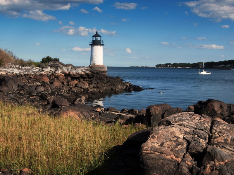 Fort Pickering (Winter Island) lighthouse in early evening, in Salem