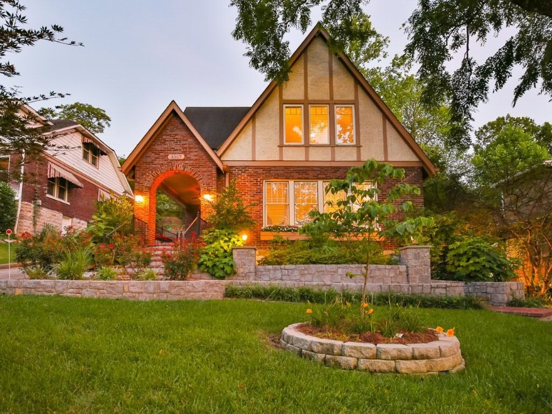 Exterior of Mid-town, West End Tudor Hideaway