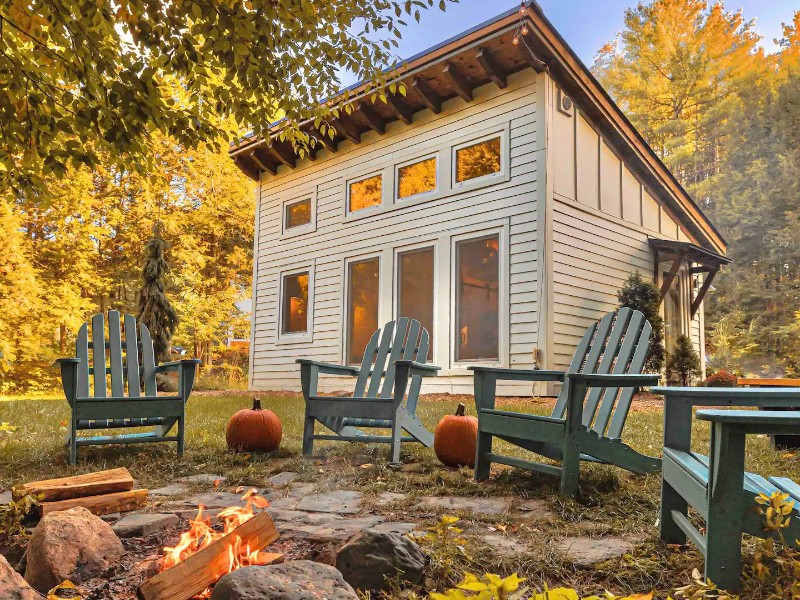 Honeycrisp Cottage - A Tiny Timber Frame