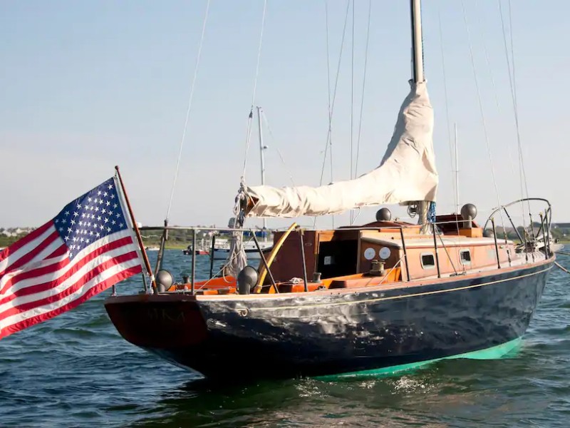 At sail - Nantucket Island on Classic Yacht 