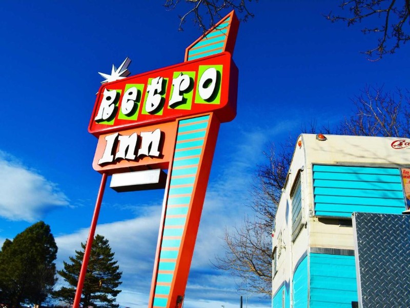 Retro Inn