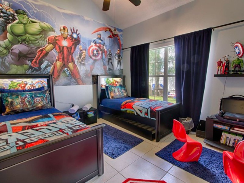 Themed 7-Bedroom Home Near Disney