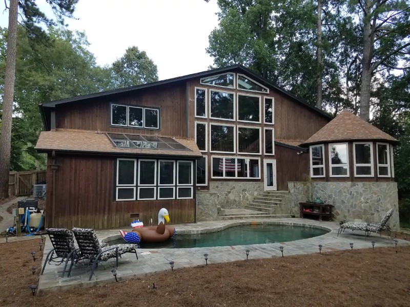 Pool at Habersham Manor