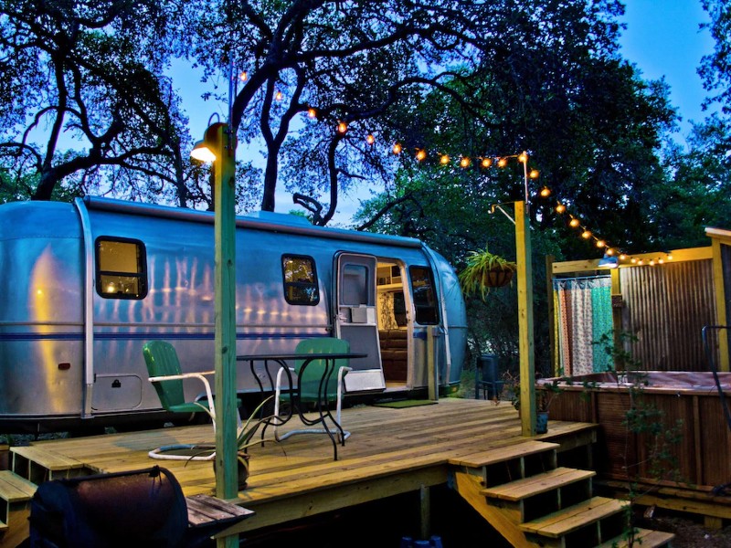 Super Cute Retro Airstream 