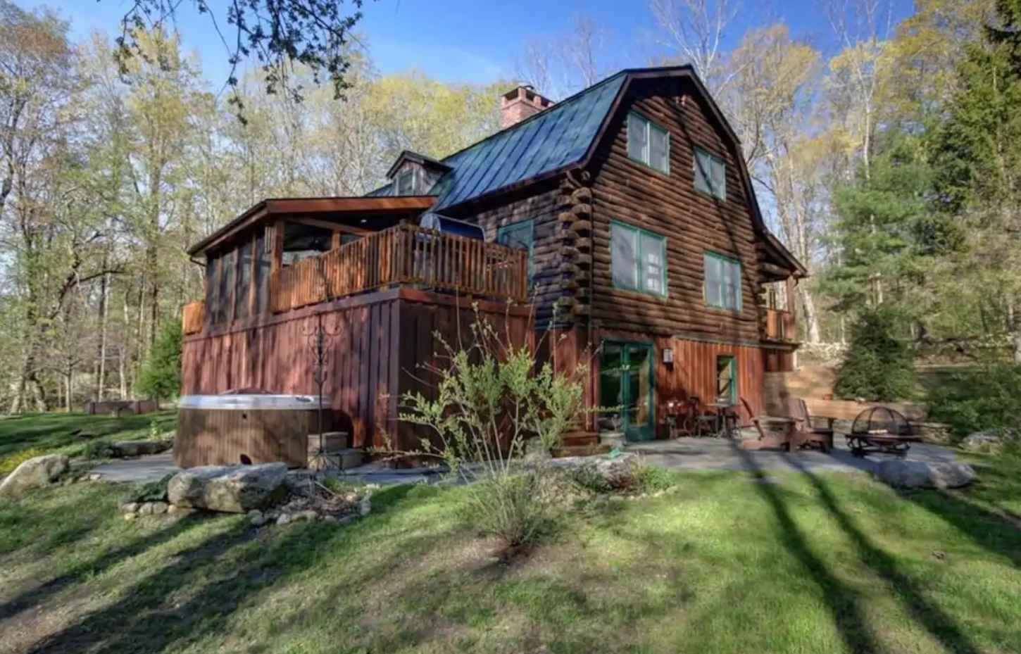 Amazing Berkshire Cabin with Hot Tub