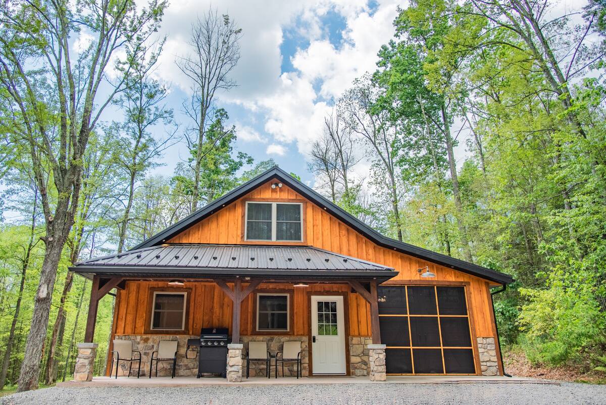 Modern Mountainside Cabin, Close Snowmobile Trails 