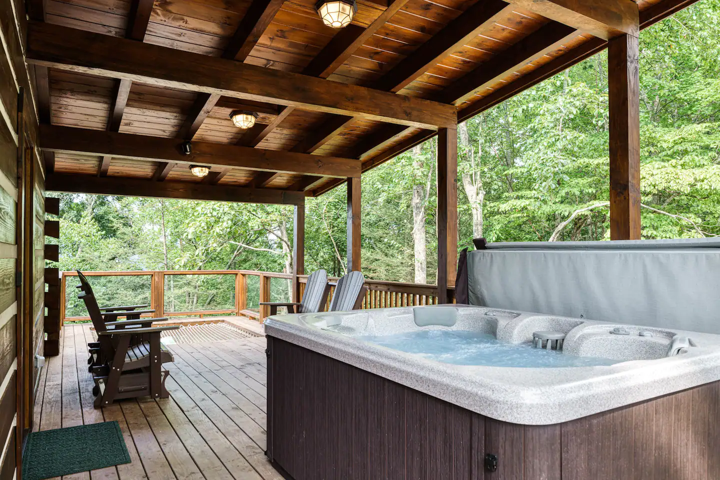 Cliffside Cabin with Hot Tub