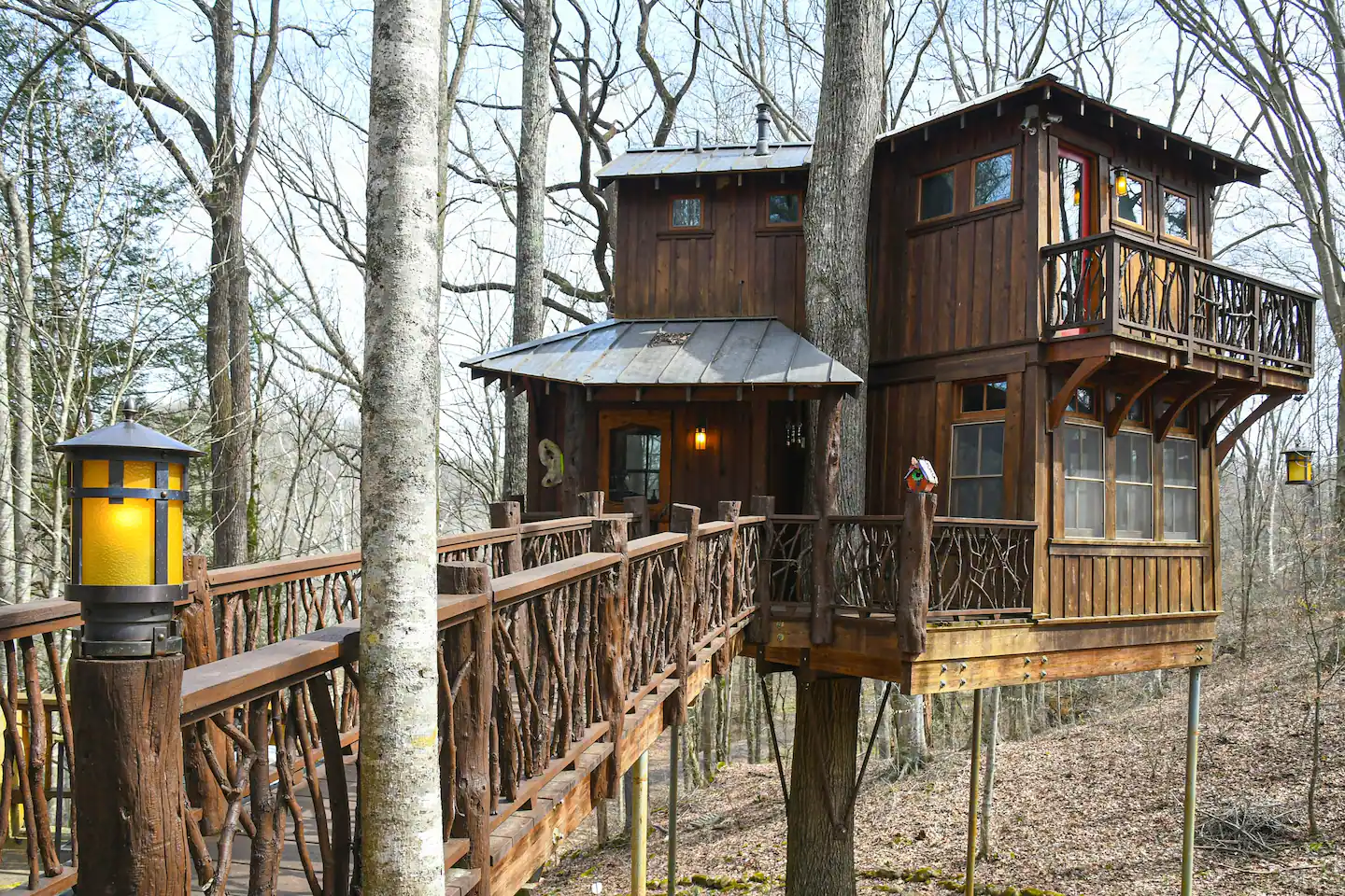 Incredible Treehouse on VA Creeper Trail